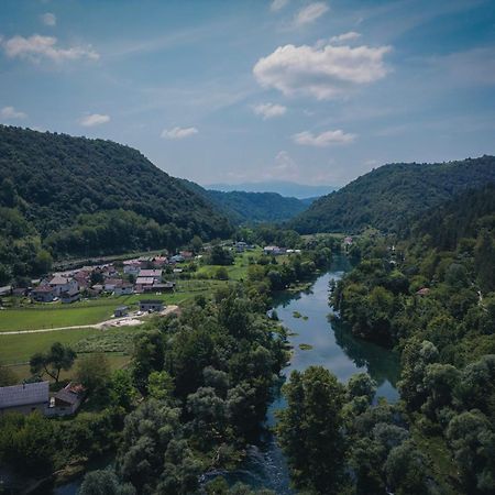 Hotel Tazz - River Front Oasis Collection Bihać エクステリア 写真