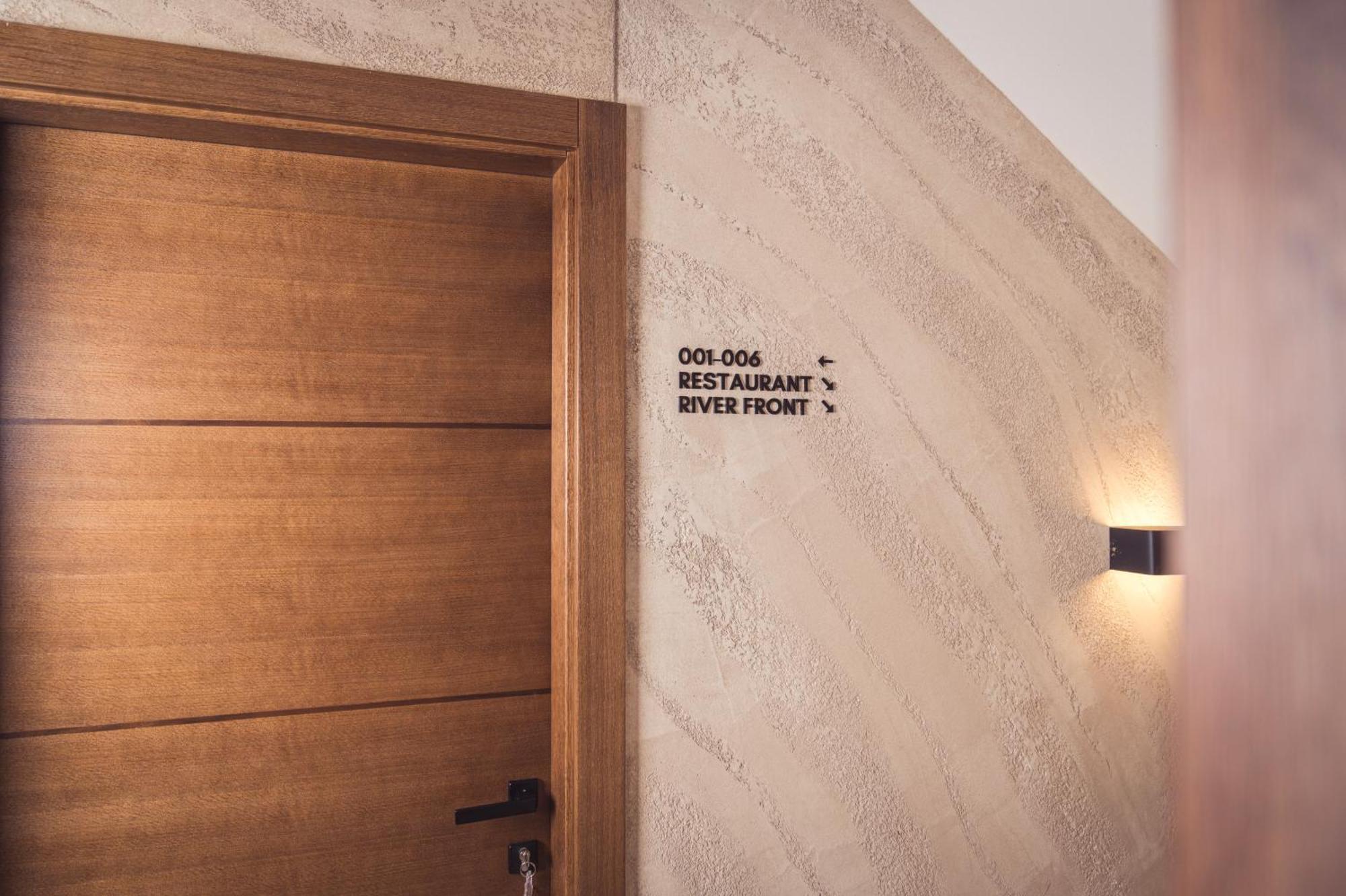 Hotel Tazz - River Front Oasis Collection Bihać エクステリア 写真