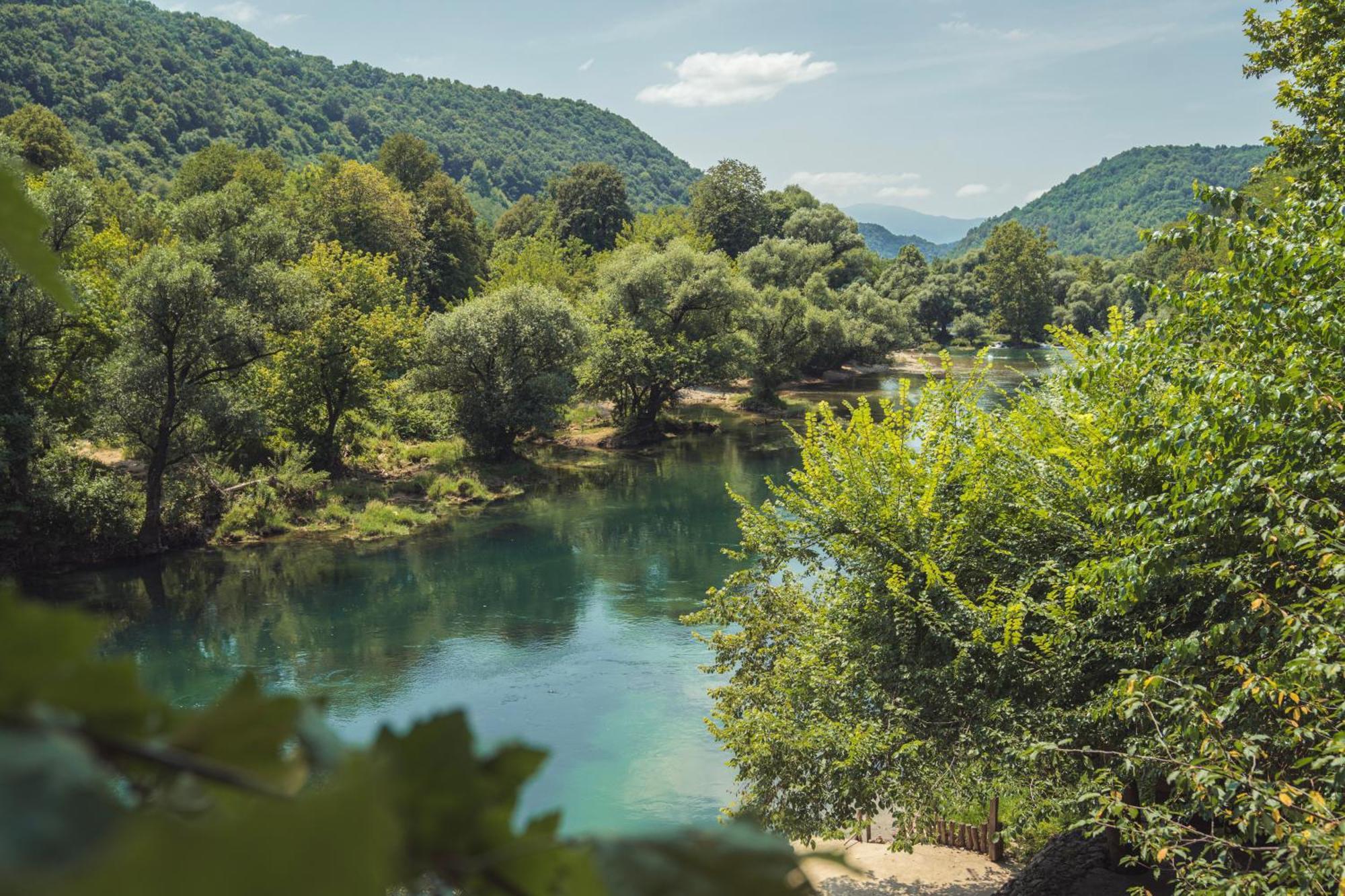 Hotel Tazz - River Front Oasis Collection Bihać エクステリア 写真